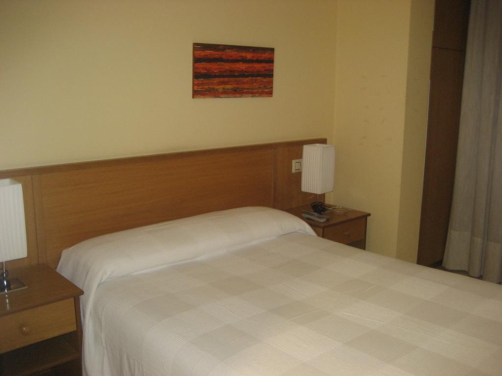 Pension Residencia Caola Arteixo Ruang foto