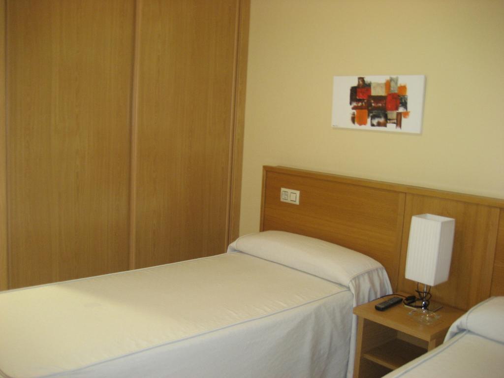 Pension Residencia Caola Arteixo Ruang foto