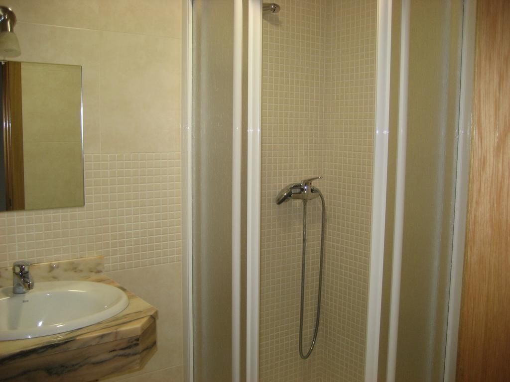 Pension Residencia Caola Arteixo Ruang foto